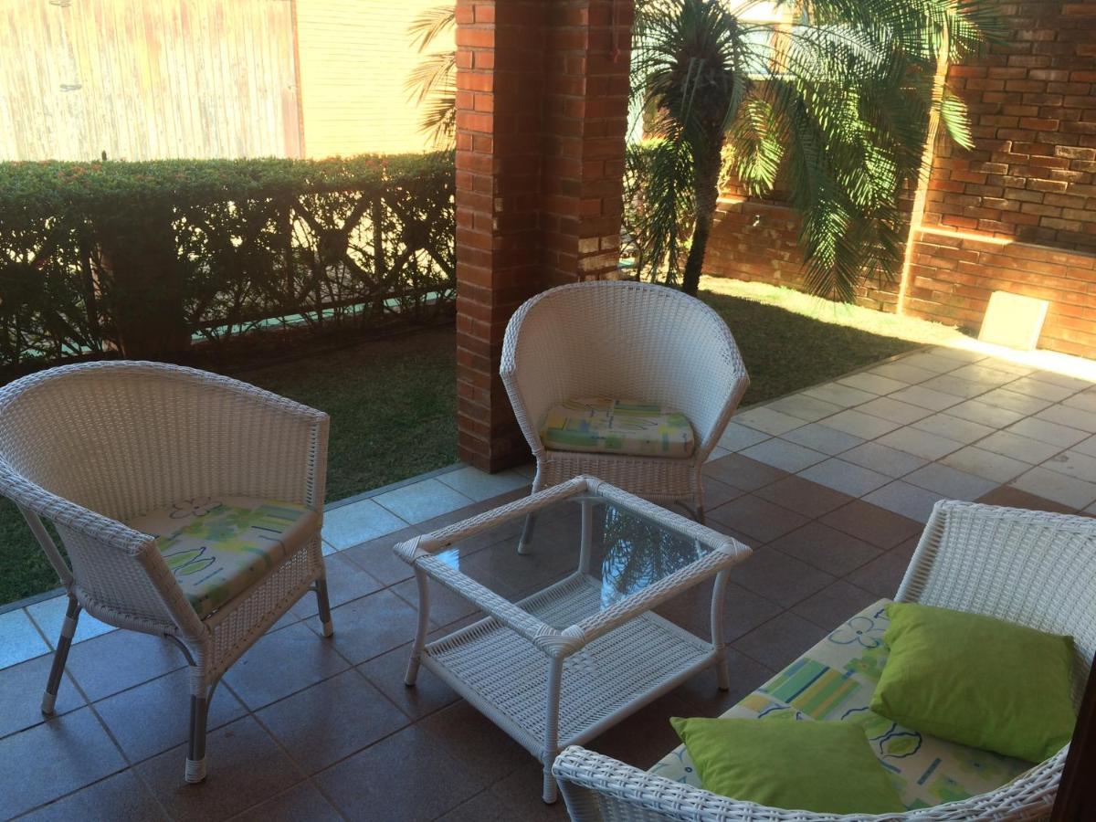 Linda Casa Porto Das Dunas: 4 Suites, Churrasqueira E Piscina Форталеза Экстерьер фото